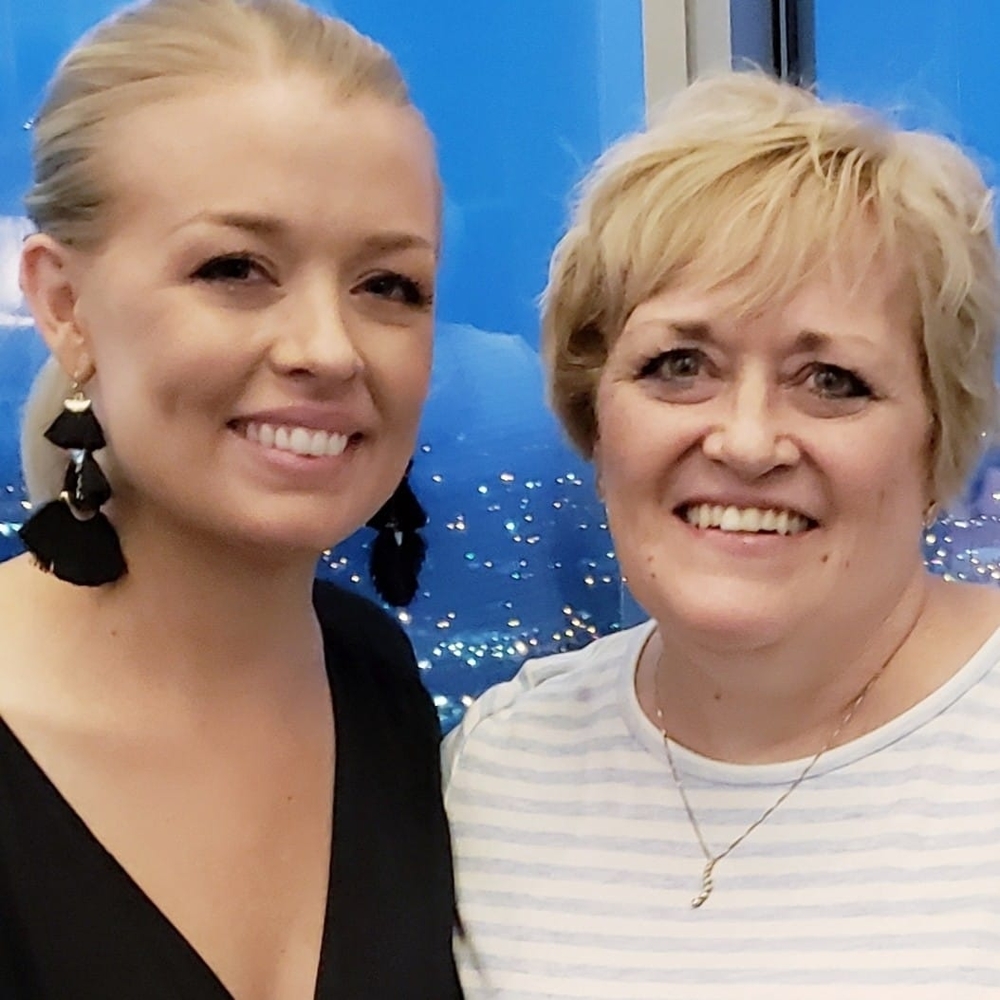 Meet your Posher, Lenaye